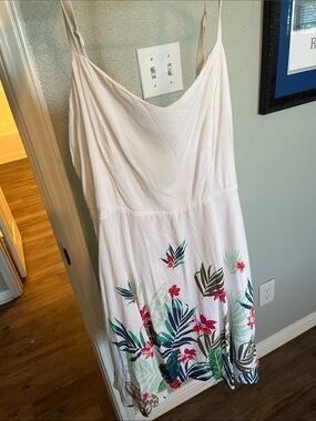 Old Navy White Dress with Tropical Floral Border